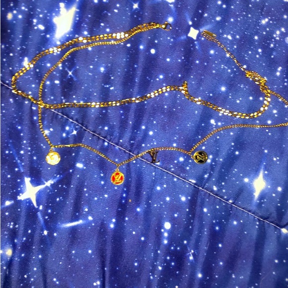 Gold Necklace - Picture 1 of 4